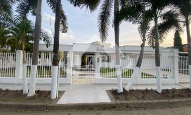 CASA EN VENTA BARRIO COSTA DE ORO |9315