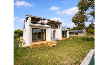 CASA EN VENTA EN COSTA ESMERALDA - ECUESTRE 139