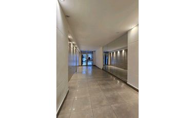 Venta 2 ambientes con cochera. Plaza Mitre