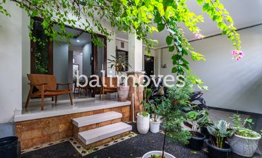 For Sale Rumah Dua Lantai Tiga Kamar Tidur Di Kesiman