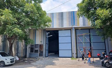 Gudang Baru Siap Pakai di Safe n Lock, Sidoarjo