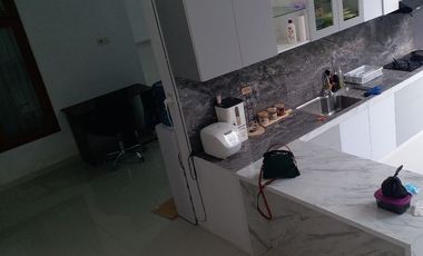 Rumah mewah 1.5 Lt include dekat Alila hotel di kota Solo