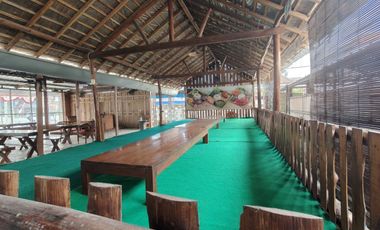 Resto Aktif Parkir Luas Strategis Tengah Kota Karanganyar