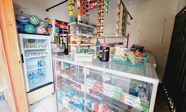 Rumah Bagus Nyaman Plus Toko Gedongan Colomadu