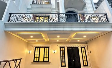 Jual rumah baru mewah eropa classic dekat TB.Simatupang