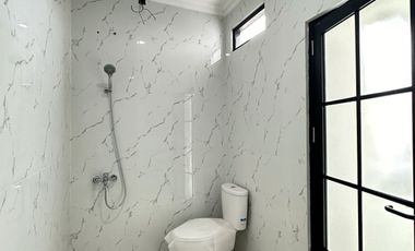 Rumah dalam minimalis classic dalam cluster Jakarta Selatan