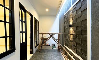 Rumah 2 Lantai dalam cluster Jagakarsa dekat stasiun KRL