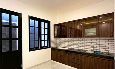 Rumah 2 Lantai dalam cluster Jagakarsa dekat stasiun KRL
