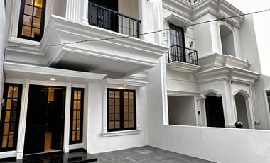 Rumah 2 Lantai dalam cluster Jagakarsa dekat stasiun KRL