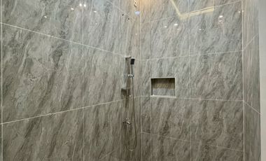 Rumah 2 Lantai plus rooftop dalam cluster Jagakarsa