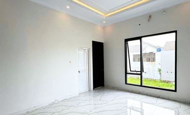 Rumah modern industrial dalam cluster kebagusan TB Simatupang