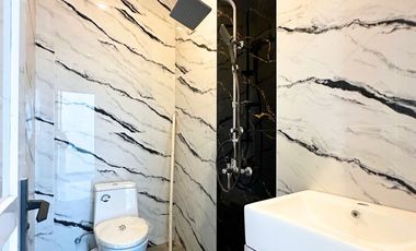 Rumah 3 lantai dan rooftop dalam cluster dekat Stasiun KRL