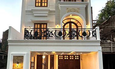 Brand new luxury house 3 lantai rooftop dalam townhouse