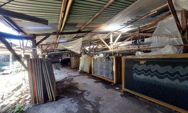 Rumah Luas Pasar Kliwon Solo Kota  Tepi Jalan Raya Strategis Ramai