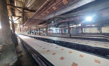 Rumah Luas Pasar Kliwon Solo Kota  Tepi Jalan Raya Strategis Ramai