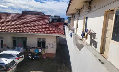 RUMAH TINGGAL + 2 BANGUNAN KOS DI TODOPOLI