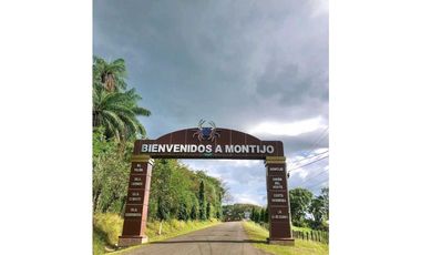 SE VENDE CASA Y TERRENO EN MONTIJO VERAGUAS