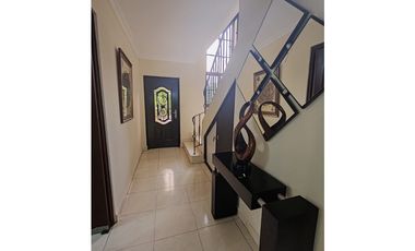 LAS CUMBRES / MIRADOR DEL LAGO / 420M / DUPLEX / 3 HABITACIONES JC