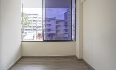 Venta de Local en Parque Lefevre, PH Royal Park