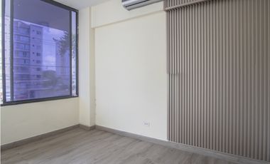 Venta de Local en Parque Lefevre, PH Royal Park