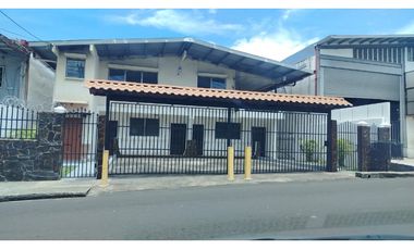 RIO ABAJO / CASA DUPLEX / 800M / 6 HABITACION/ 3 APARTAMENTOS