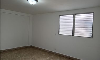 RIO ABAJO / CASA DUPLEX / 800M / 6 HABITACION/ 3 APARTAMENTOS