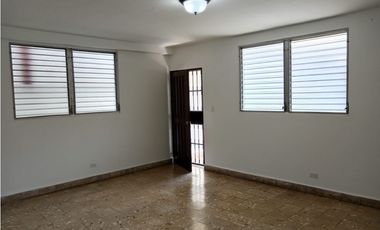 RIO ABAJO / CASA DUPLEX / 800M / 6 HABITACION/ 3 APARTAMENTOS