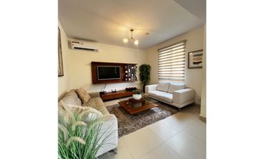 VENTA DE CASA 4 HABITACIONES EN PANAMA PACIFICO - RIVER VALLEY