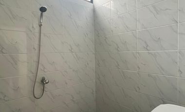 Rumah HOOK Mewah di Cluster Aurora BSB Village, 236 m², Dekat Halte &