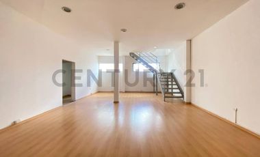 Renta Local Comercial  en Tumbaco