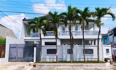 Rumah solo sumber exit tol colomadu pak Jokowi