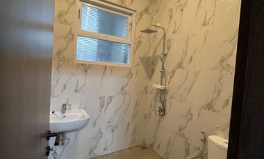 Rumah solo sumber exit tol colomadu pak Jokowi