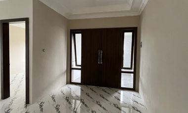 Rumah solo sumber exit tol colomadu pak Jokowi