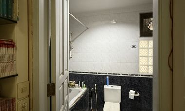 DIJUAL RUMAH HOEK 500meter JAKARTA BARAT BEBAS BANJIR LOKASI STRATEGIS