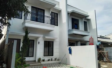 Rumah mewah harga murah di bekasi kota