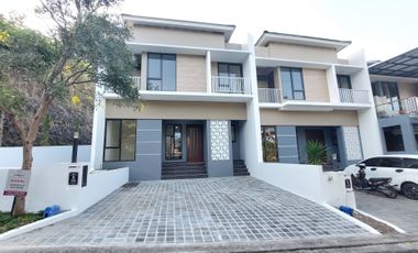 RUMAH FREE PPN POSISI POJOK DEPAN TAMAN DI PANDANARAN HILLS SEMARANG