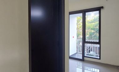 RUMAH FREE PPN POSISI POJOK DEPAN TAMAN DI PANDANARAN HILLS SEMARANG