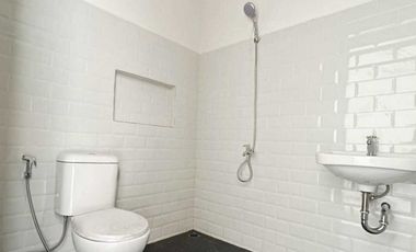 Rumah 2 lantai di jatiasih