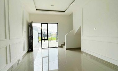 Rumah 2 lantai di jatiasih