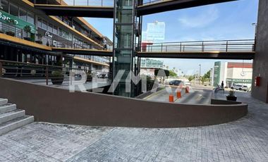 Local en venta en plaza comercial Q7001 - (3)