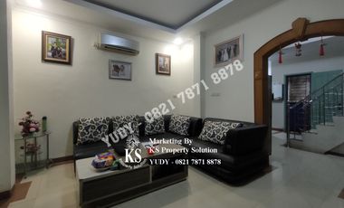Rumah Townhouse di Dempo, jalan Lingkaran 1, Pusat Kota Palembang