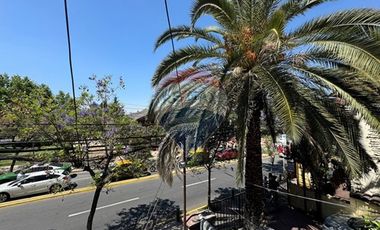 Gran casa, 12 privados, giro comercial