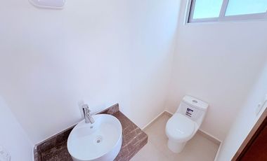 Casa en Venta en Veracruz Fracc. Lomas del Dorado en Esq. Frente a Área Verde.