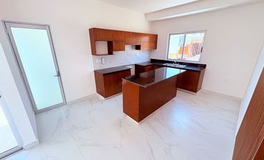 Casa en Venta en Veracruz Fracc. Lomas del Dorado en Esq. Frente a Área Verde.