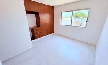 Casa en Venta en Veracruz Fracc. Lomas del Dorado en Esq. Frente a Área Verde.