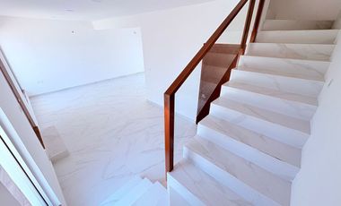 Casa en Venta en Veracruz Fracc. Lomas del Dorado en Esq. Frente a Área Verde.