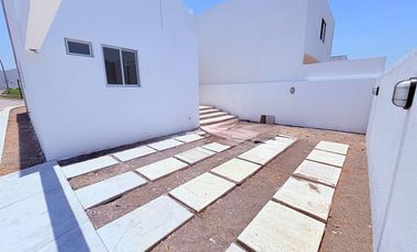 Casa en Venta en Veracruz Fracc. Lomas del Dorado en Esq. Frente a Área Verde.
