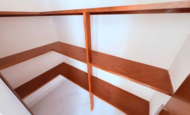 Casa en Venta en Veracruz Fracc. Lomas del Dorado en Esq. Frente a Área Verde.