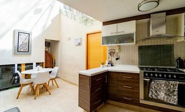 Hermosa Residencia en Bosque Esmeralda, La Estadia.