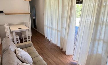 Casa en venta - 2 Dormitorios 1 Baño - Cochera - 1.000Mts2 - Ramallo